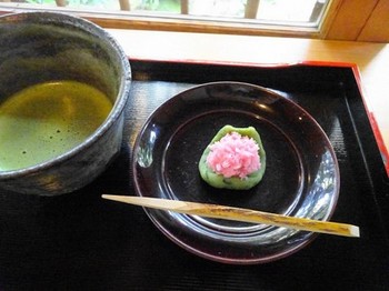 160228爲三郎記念館⑭、抹茶と季節の和菓子 (コピー).JPG