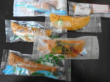 160327鮎菓子①、６種類 (コピー).JPG