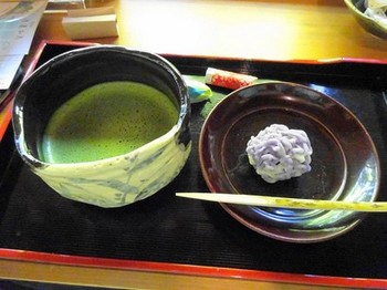 160505爲三郎記念館⑩、お抹茶と季節の和菓子 (コピー).JPG