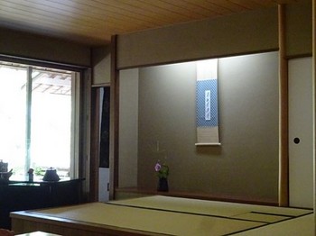 160906浜松市茶室「松韻亭」⑤、立礼席 (コピー).JPG