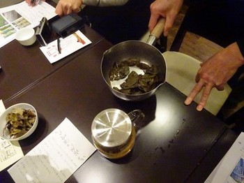 161220深緑茶房「お茶教室」20、足助の寒茶 (コピー).JPG