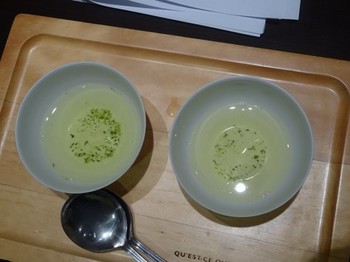 170411深緑茶房「お茶教室」⑦、千寿と深緑飲み比べ（１煎目） (コピー).JPG