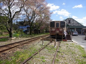 170428山岡駅かんてんかん⑤、森の列車カフェ (コピー).JPG