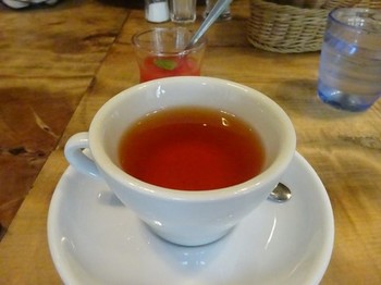 170803イノーヴェ⑥、紅茶とプティデセール (コピー).JPG
