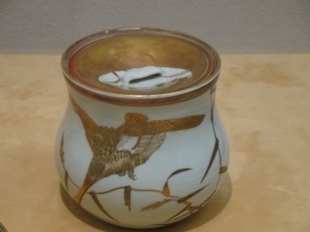 191028彦根城博物館17、湖東焼芦雁図水指.JPG