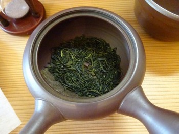 s_190801茶カフェ深緑茶房03.JPG