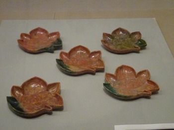 s_191028彦根城博物館10、楽焼橘紋形向付.JPG
